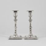 1042 4047 CANDLESTICKS